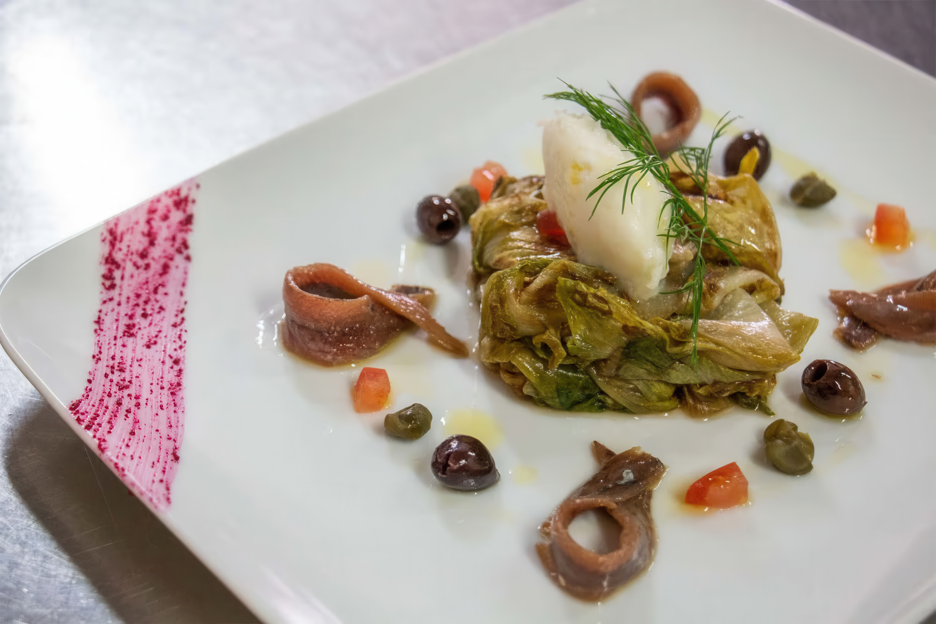 Antipasto di carciofi freschi e acciughe al Boogie Bistrot